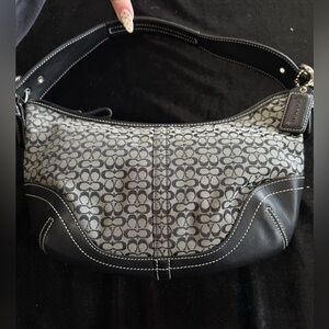 Coach 6351 Signature Soho Hobo vintage bag in color Black and Gray.